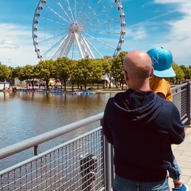 Le cinéma imax® telus et son hall Vieux Port de Montréal